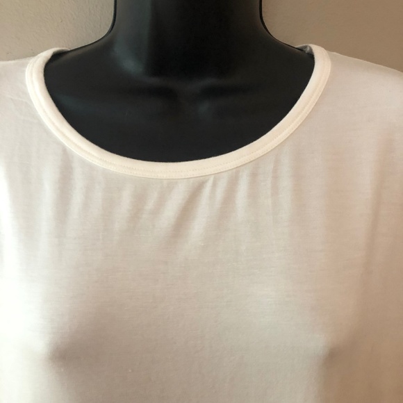 Halife white women's size Med shirt w/ lace trim - Picture 3 of 5